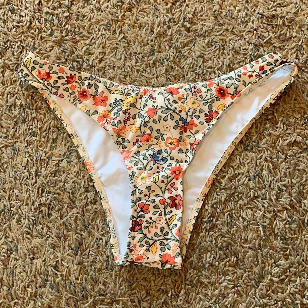 Women's Junior's NWT Ditsy Floral Western Boho Bikini Swimsuit Bottoms M